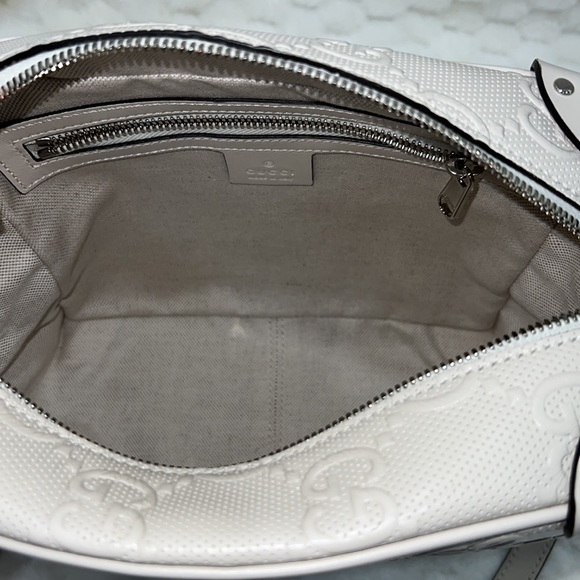 Gucci 626363 Leather Handbag-Authentic-EUC - Picture 9 of 13